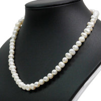 Echte Perlenkette mit 58 Perlen ca. 40 cm lang
